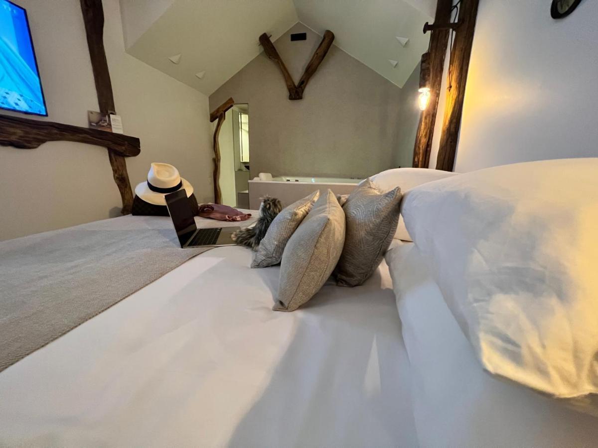 Tamarin & Capucin Suite Balneo Aubagne Buitenkant foto