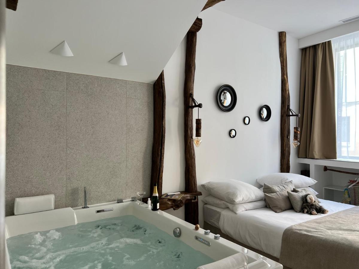 Tamarin & Capucin Suite Balneo Aubagne Buitenkant foto