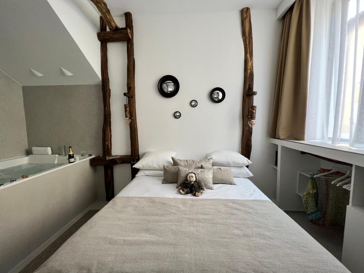 Tamarin & Capucin Suite Balneo Aubagne Buitenkant foto